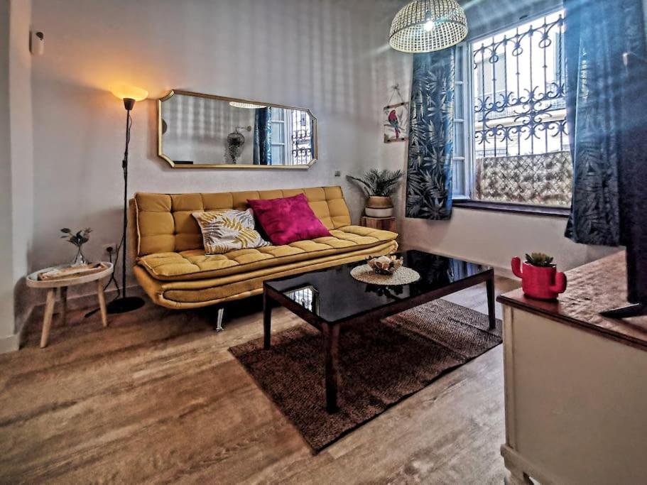 Apartamento A 2 Minutos De Plaza La Merced, Malaga Luaran gambar