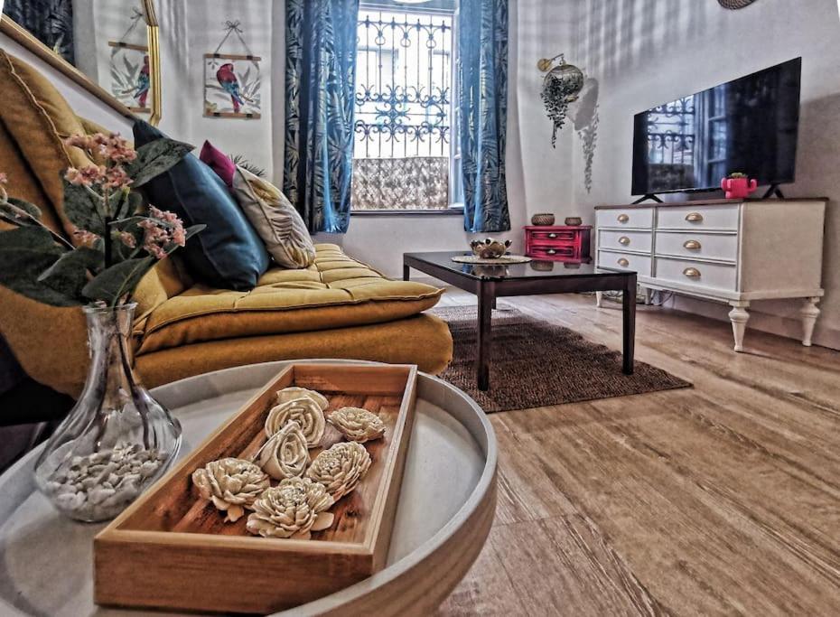 Apartamento A 2 Minutos De Plaza La Merced, Malaga Luaran gambar