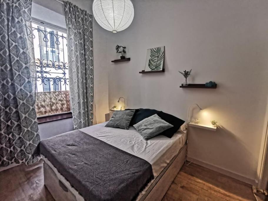 Apartamento A 2 Minutos De Plaza La Merced, Malaga Luaran gambar